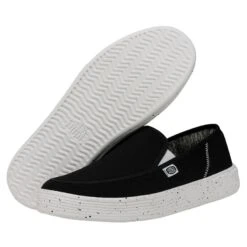 Sunapee Sport Mesh - Black -Timeless Shoes Shop 40241 001 SUNAPEEMSPORTMESH BLACK PAIRBOTTOM